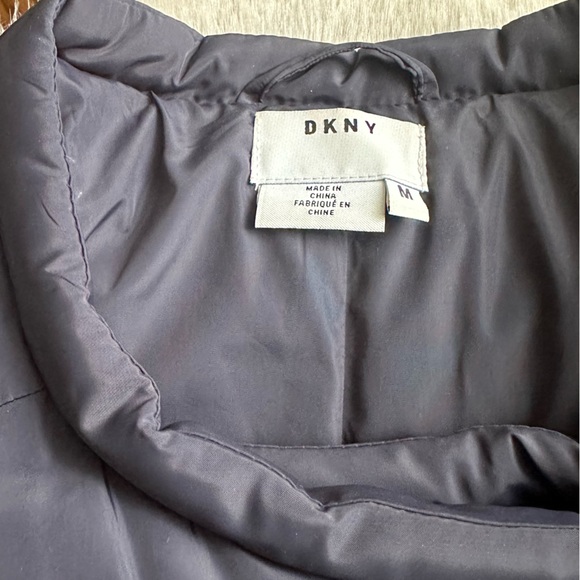 DKNY Lightweight Puffer Jacket - Picture 4 of 5